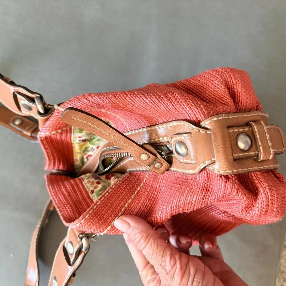 Fossil Y2K Coral Woven Leather Shoulder Bag Floral Lining Boho Handbag